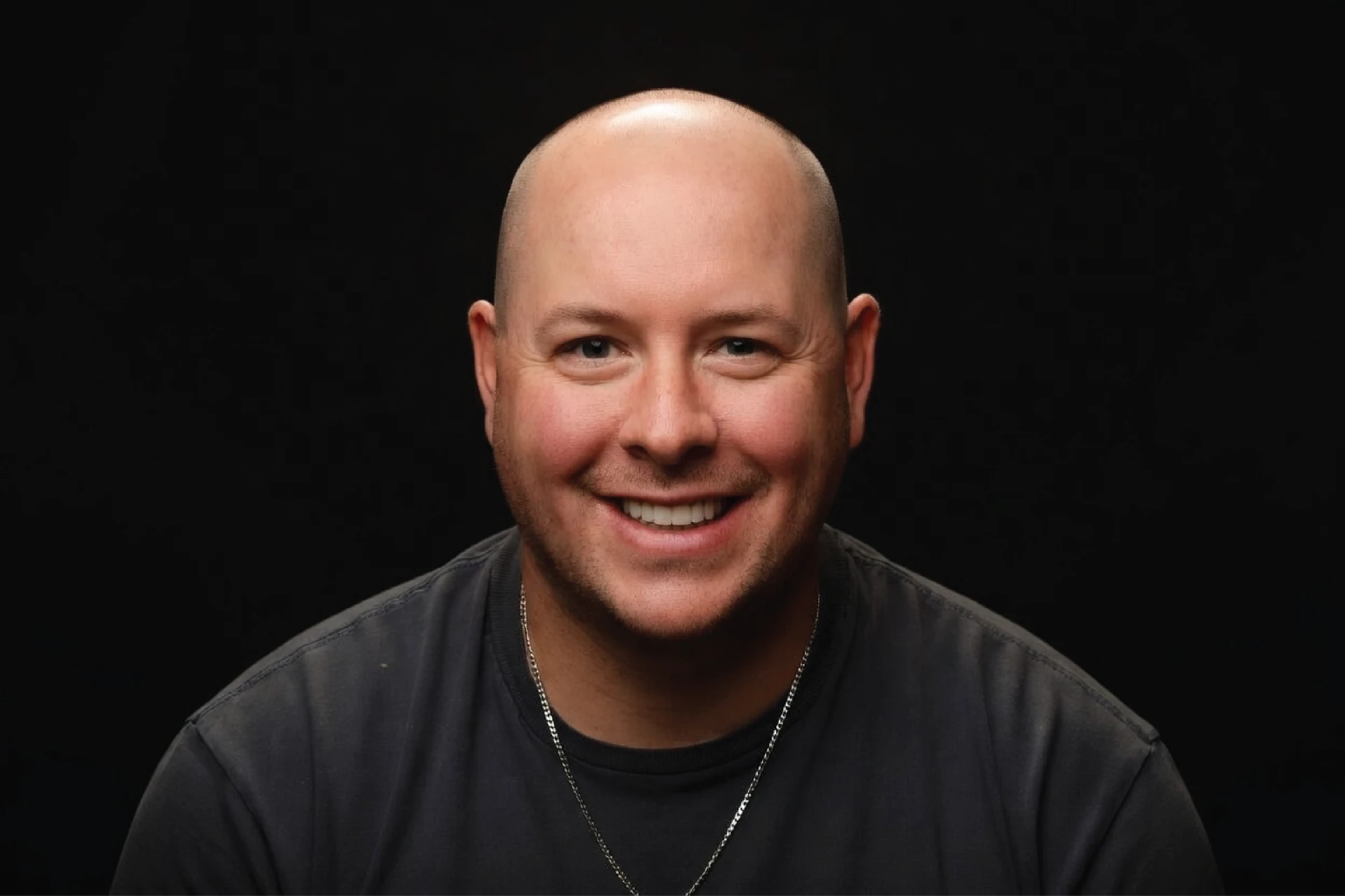Patient smile after ORA 4X treatment